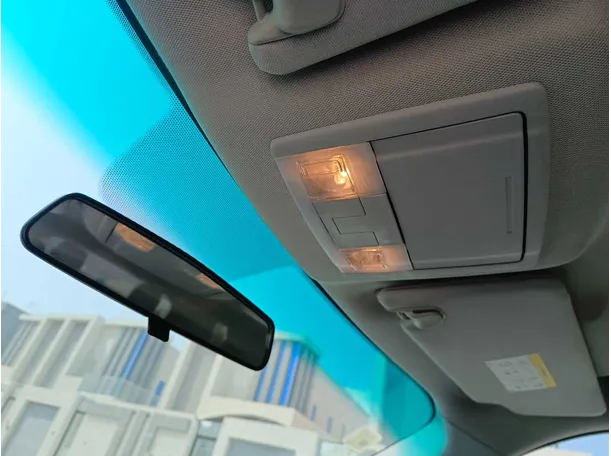 Car image 31