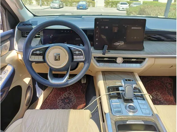 Car image 17