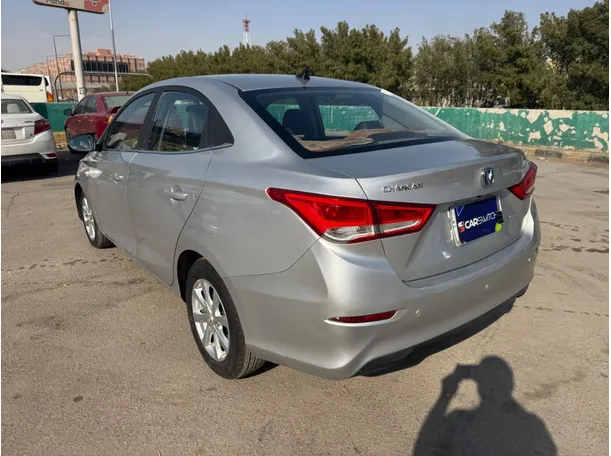 Car image 7