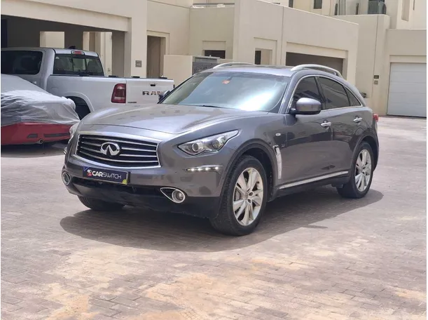 2015 Infiniti QX70 in Dubai