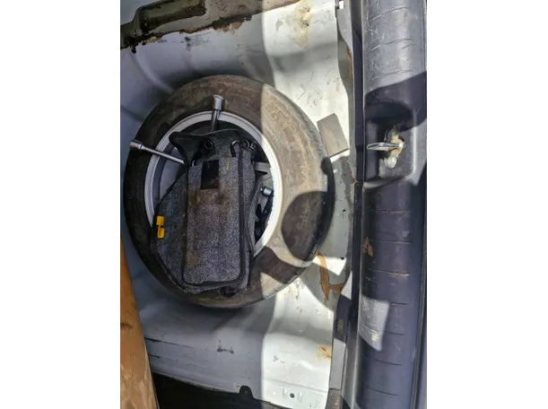 Car image 22