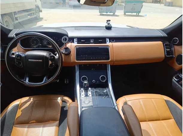 Car image 21
