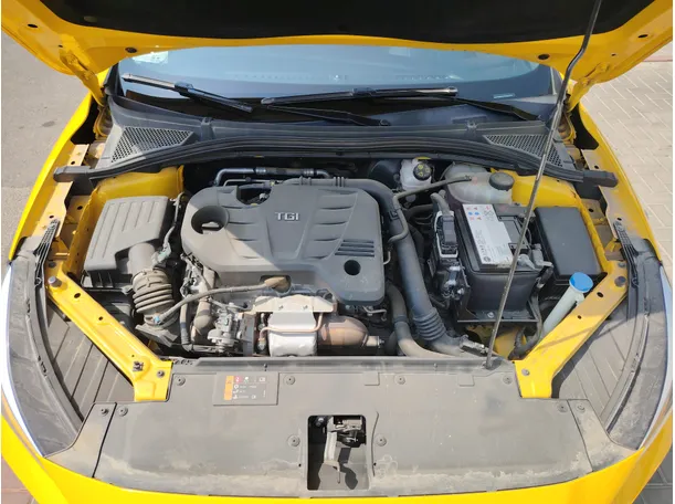 Car image 32