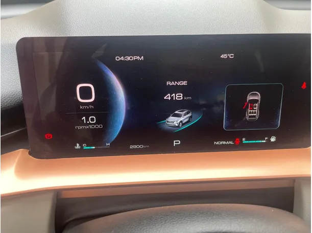 Car image 19
