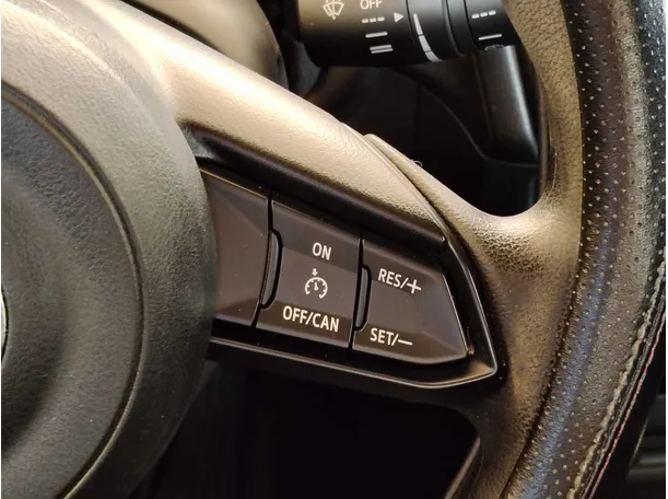 Car image 27