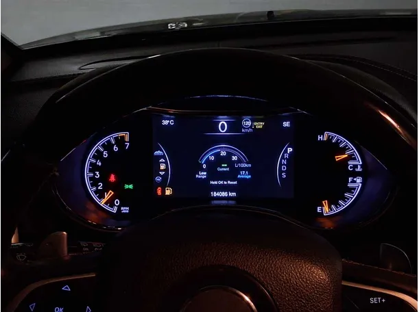 Car image 26
