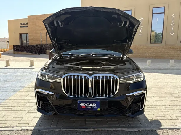 Car image 30