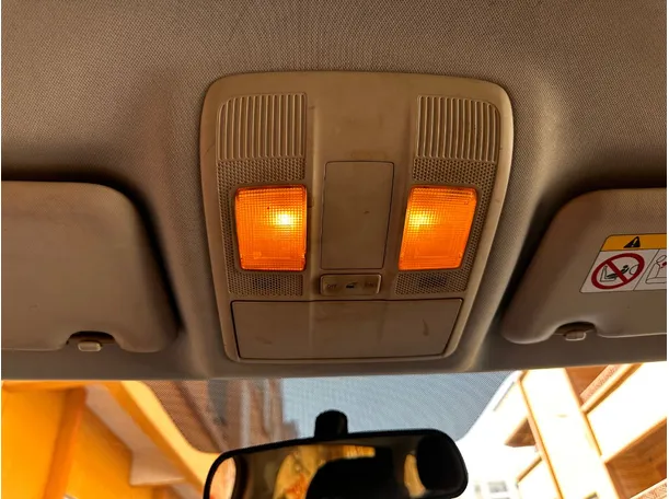 Car image 24