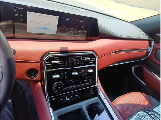 Car image 26