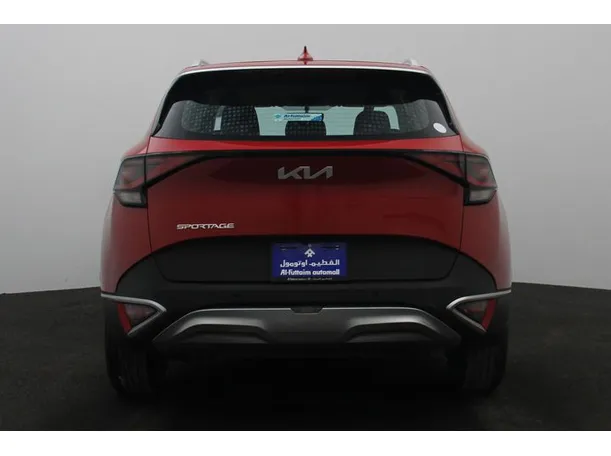 Car image 12