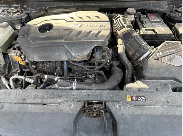Car image 32