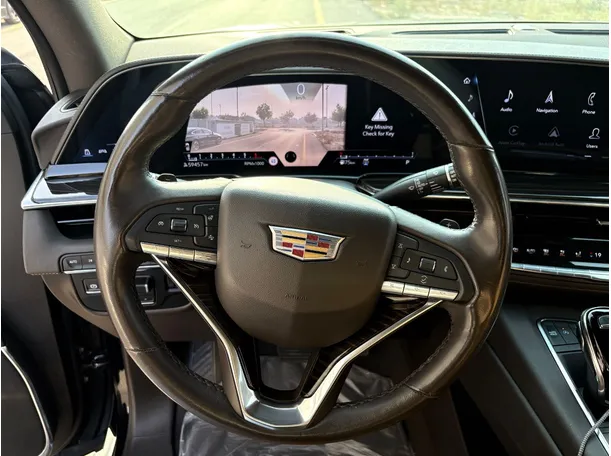 Car image 25
