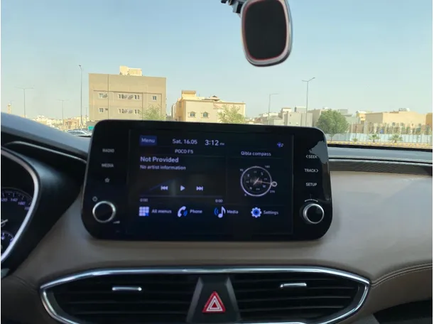 Car image 17