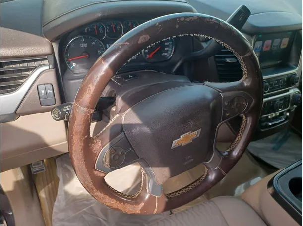 Car image 18