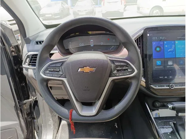 Car image 17