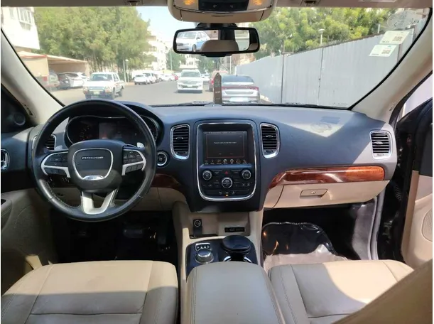 Car image 23