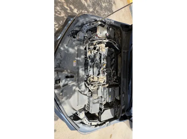 Car image 24