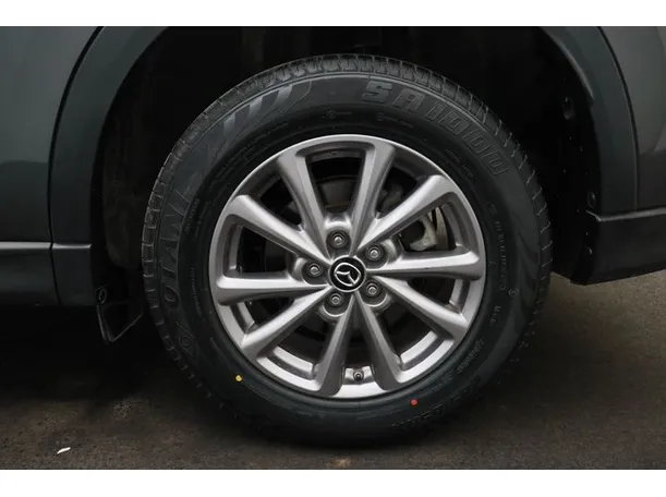 Car image 7