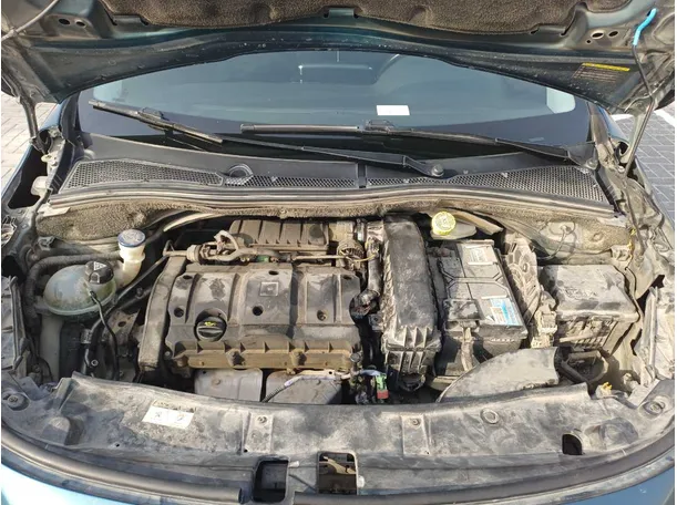 Car image 22