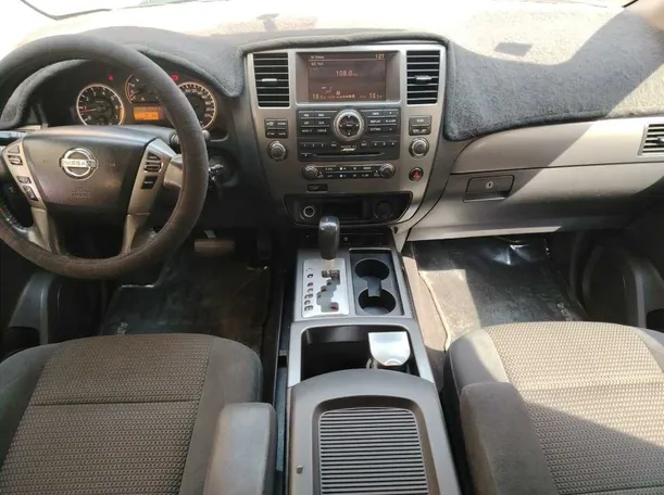 Car image 24
