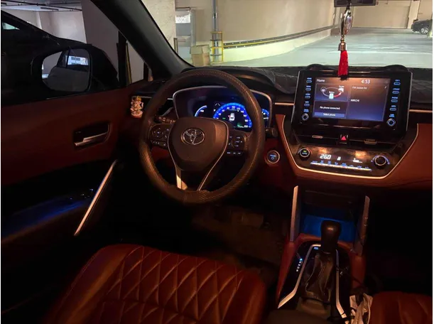 Car image 18