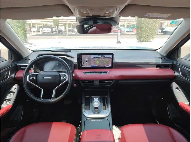 Car image 19