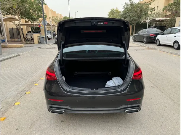 Car image 21