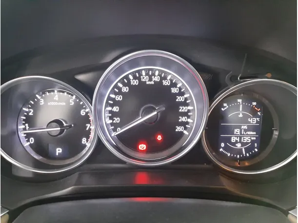 Car image 14