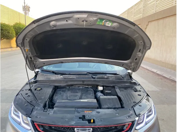 Car image 23
