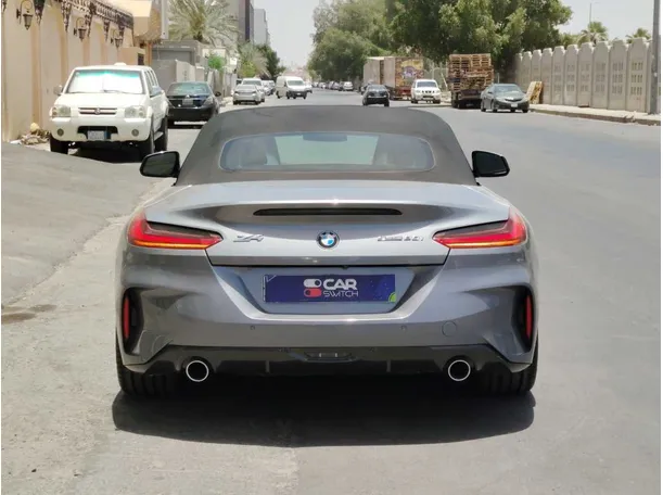 Car image 6