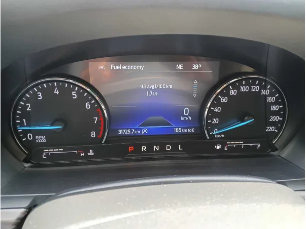 Car image 24