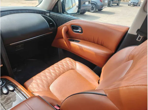 Car image 23