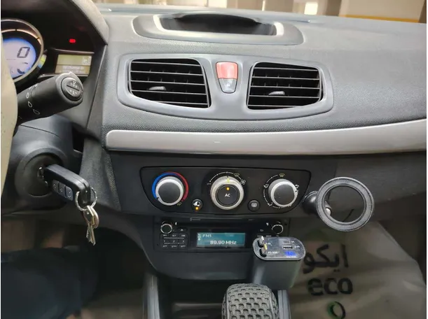 Car image 26