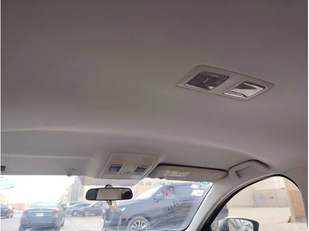 Car image 24