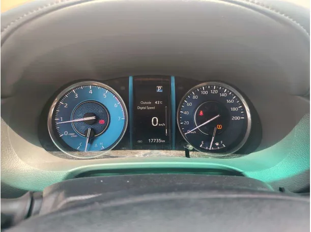 Car image 23