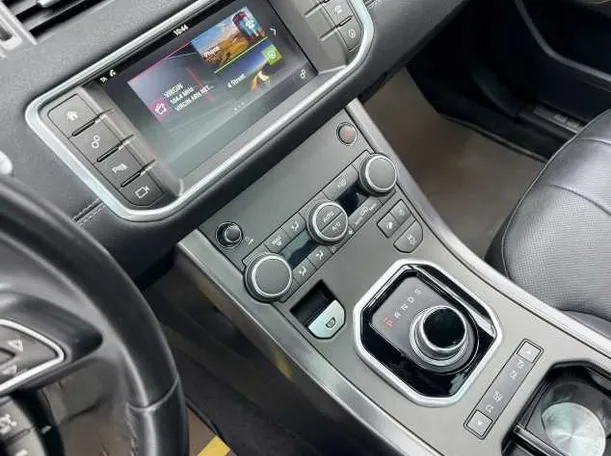 Car image 13