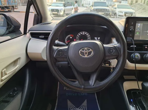 Car image 19