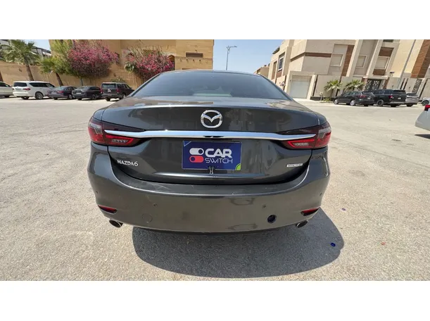Car image 6