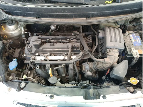 Car image 8
