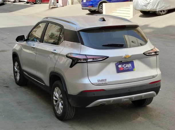 Car image 7
