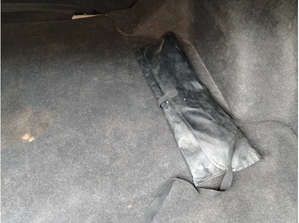 Car image 37