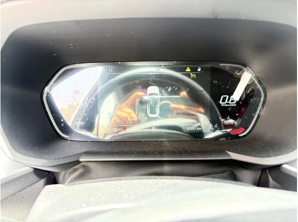 Car image 24