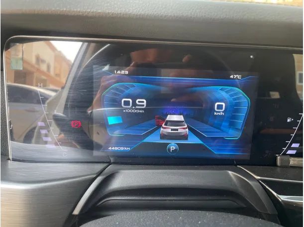 Car image 17