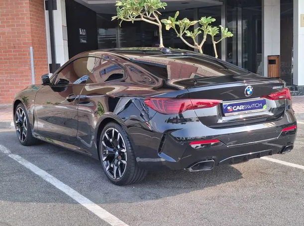 Car image 7