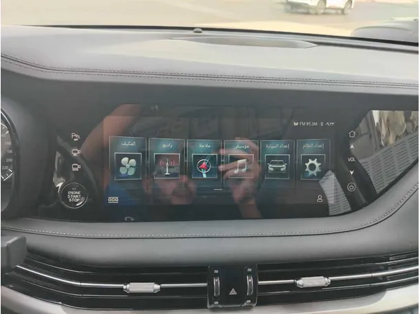 Car image 25