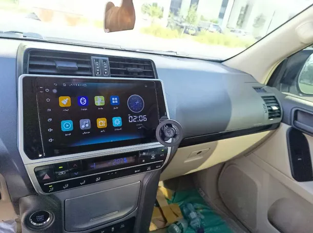 Car image 22