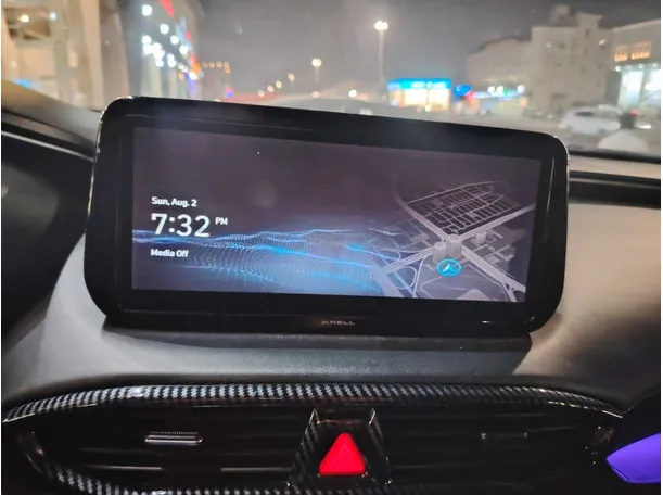 Car image 26