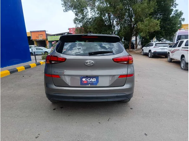 Car image 6