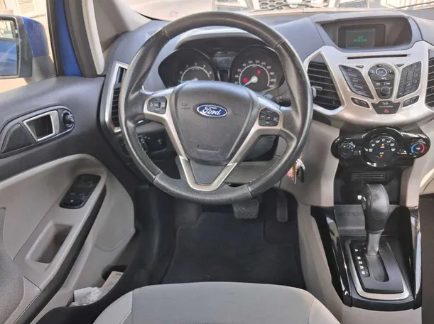Car image 15