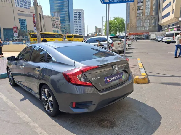 Car image 7